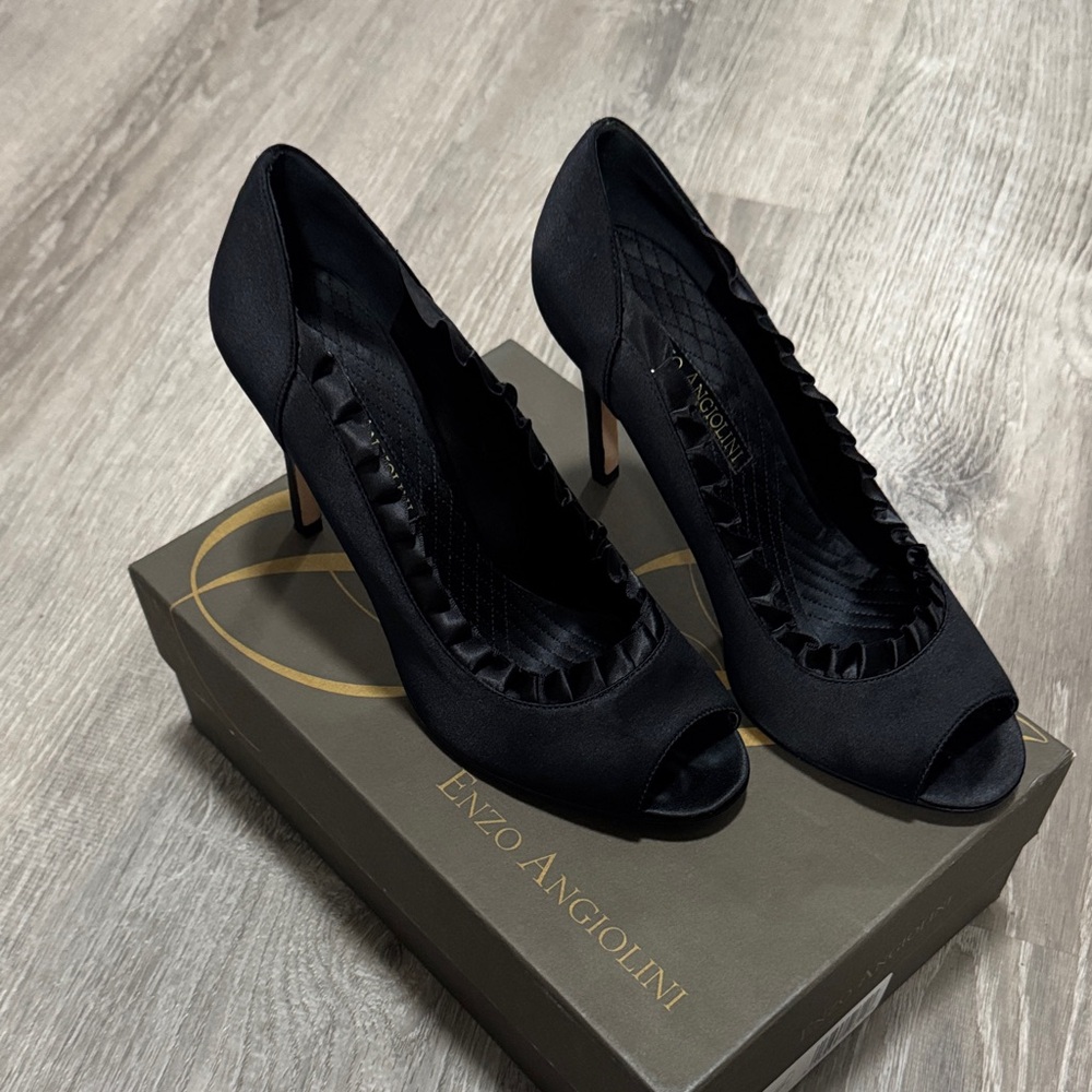 Enzo Angiolini Elegant Black Ruffle Heels